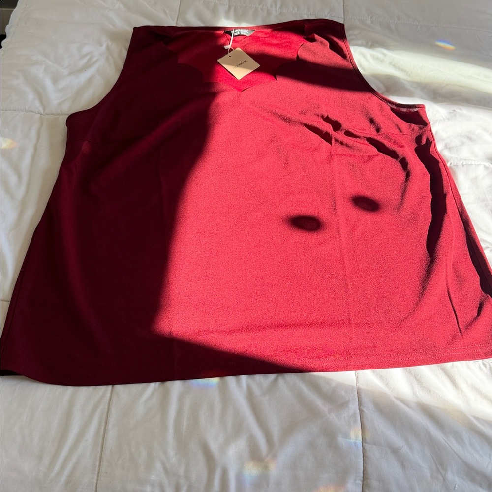 (NWT) Bloomchic - Women’s Red Sleeveless Top